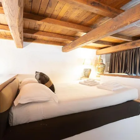 Reginella - Steps From Pantheon Wi-fi & Ac شقة